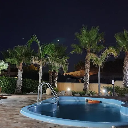 Minoa Con Piscina Villa