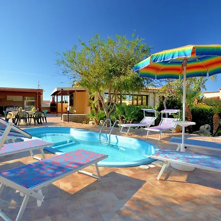 Minoa Con Piscina Villa *