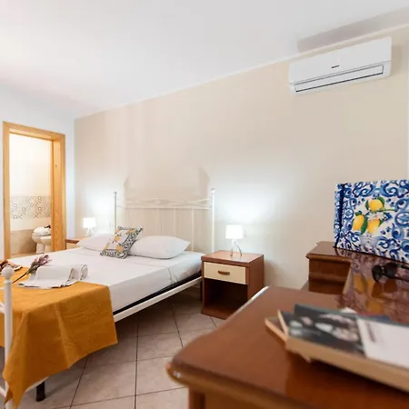 Villa Minoa Con Piscina