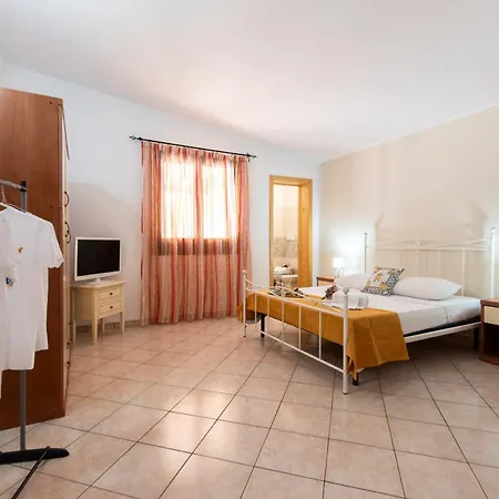 Minoa Con Piscina Villa