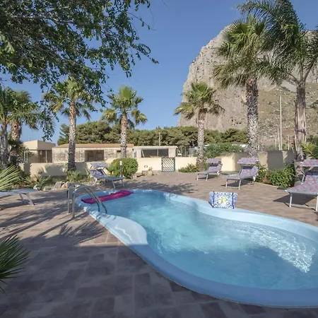 Minoa Con Piscina Villa